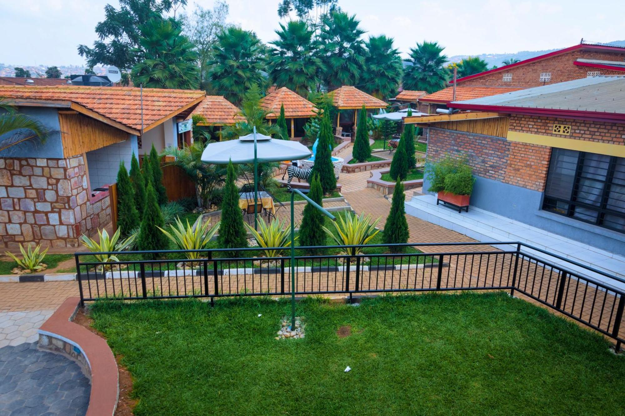Centre Saint Vincent Pallotti Кигали Екстериор снимка